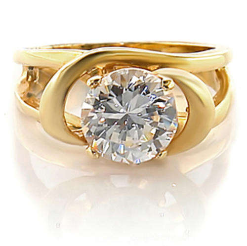 ***1.5ctw*** Stunning wedding ring clad in yellow gold size 8