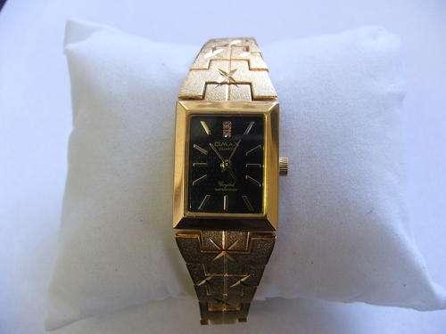 ***FINE AND ELEGANT!!!***GOLD WATCH WITH GENUINE CRYSTALS FROM THE OMAX COLLECTION!!!