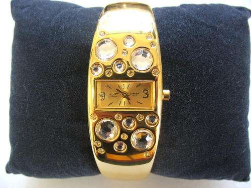 ***LOVELY!!!***GOLD BANGLE WATCH WITH GENUINE CRYSTALS FROM THE OMAX COLLECTION!!!