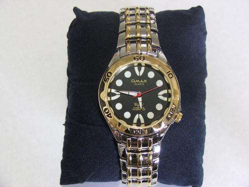 ***STUNNING DESIGN!!!***SILVER AND GOLD WATCH FROM THE OMAX COLLECTION!!!