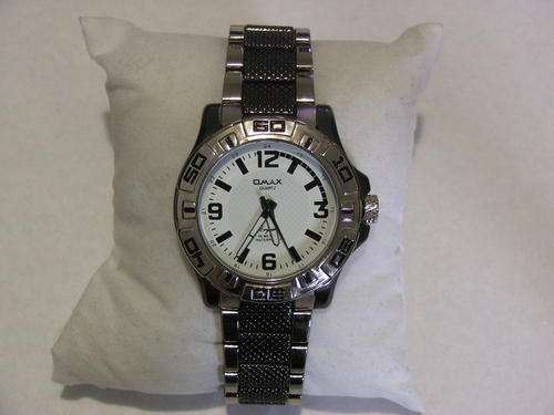 ***MAGNIFICENT!!!***SILVER AND GUN SMOKE WATCH FROM THE OMAX COLLECTION!!!