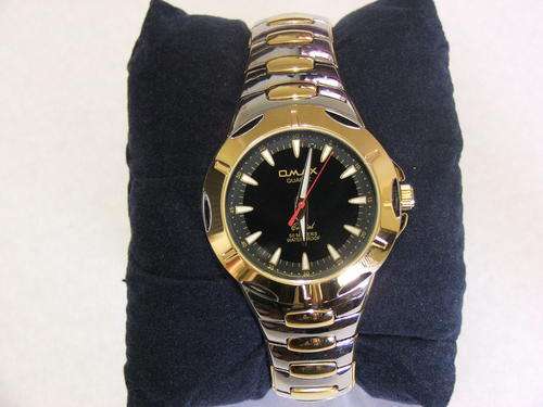 ***STUNNING DESIGN!!!***SILVER AND GOLD WATCH FROM THE OMAX COLLECTION!!!