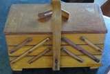 VINTAGE SEWING BOX
