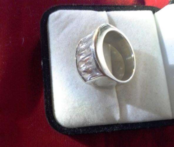 AWESOME AND VERY DIFFERENT - STERLING SILVER RING