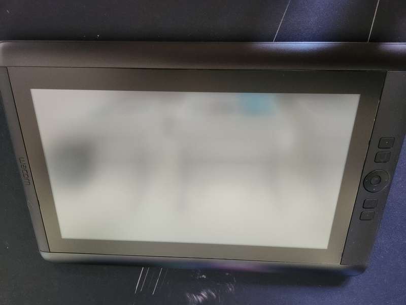Wacom DTH1300K Pen and Touch Display