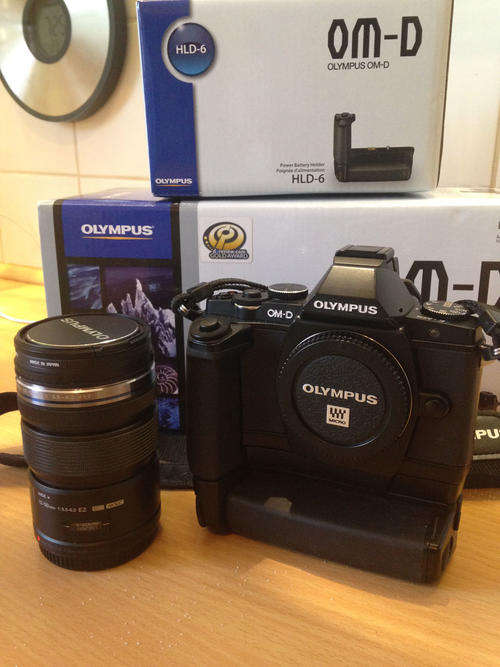 Olympus OMD em5 body lens and grip