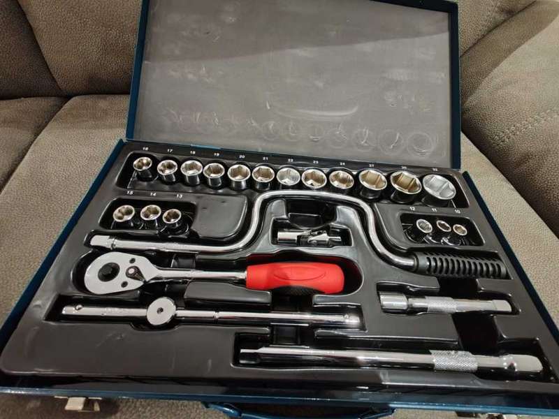 JETECH SK1/2-24 S 1/2` DR 24 PIECE METRIC SOCKET SET