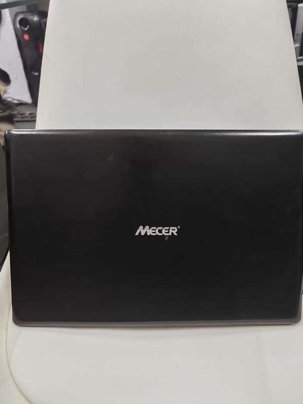 Mercer 14 Z140C Laptop - Ultra Portable Notebook