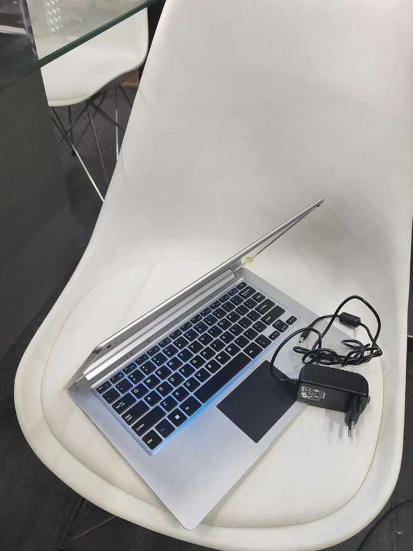 Mecer Laptop  Z140C Xpress-1F 14 Win11 Pro, Celeron Dual Core N4020