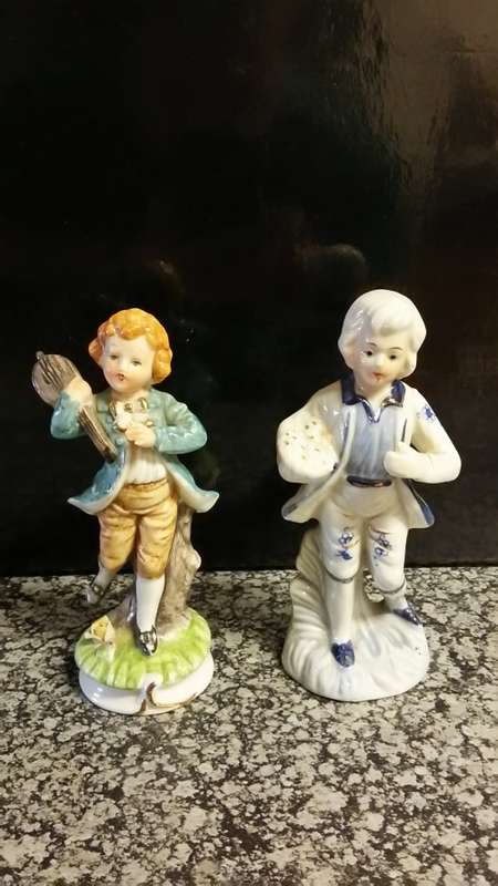 Porcelain figures