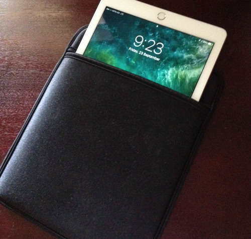 iPad Air 2 64 Gb + Cellular ++ Keyboard ++ Adobe Ink & Slide ++ Extras!