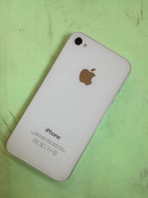 Apple iPhone 4S - WHITE - GREAT CONDITION!!!