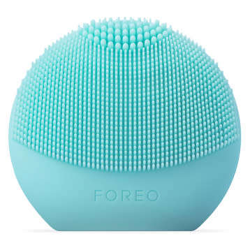 FOREO FACIAL CLEANING/EXFOLIATING  DEVICE