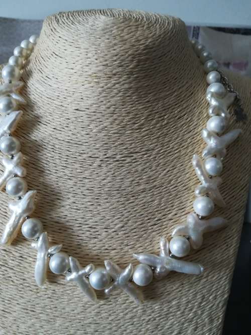 Fresh water pearl necklace