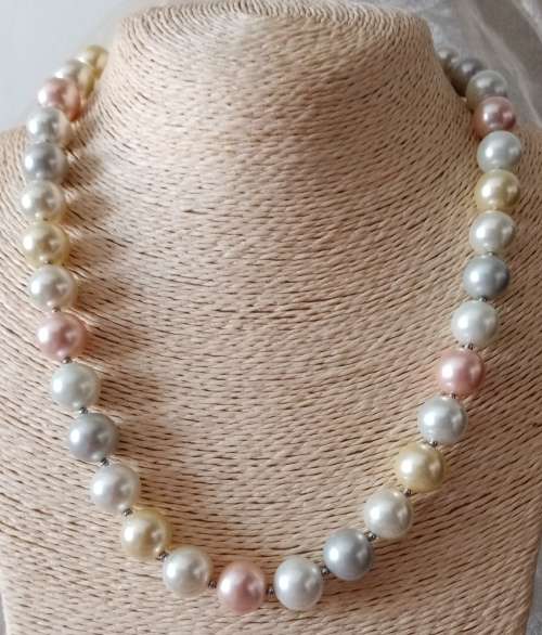 Shell pearls