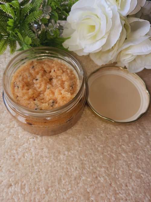 Intandokazi Sugar Body Scrub - Lavender and Rooibos  - 200g