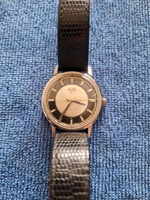 Vintage Elgin watch worming