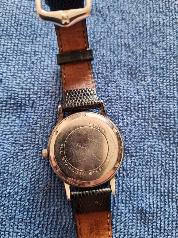 Vintage Elgin watch worming