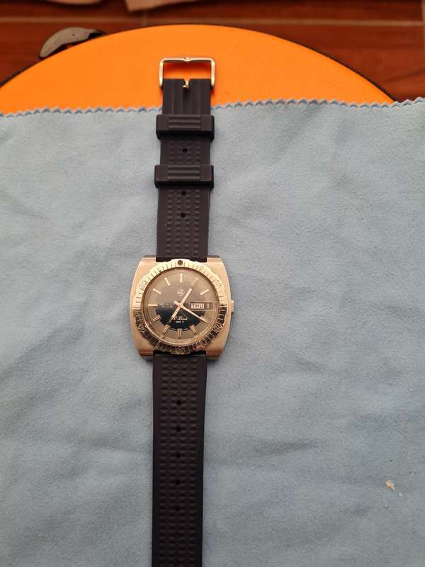 Vintage Bentley deluxe dive watch working