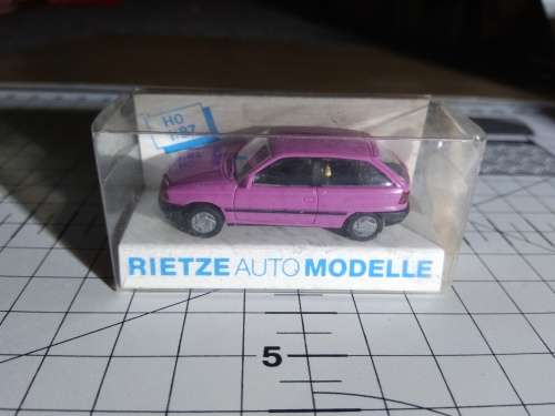 RIETZE Opel Astra Hatchbach HO Scale - 1/87