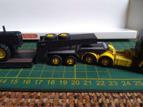 WIKING Mercedes-Benz Heavy Haulage Truck 1/87