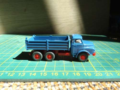 WIKING MAN Dump Truck HO Scale - 1/87