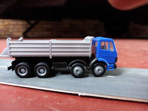 HERPA Mercedes-Benz 3538 Dump Truck HO Scale - 1/87