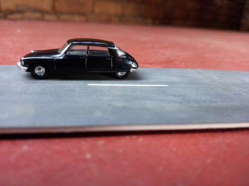 BUSCH Citroen DS19 Sedan HO Scale - 1/87