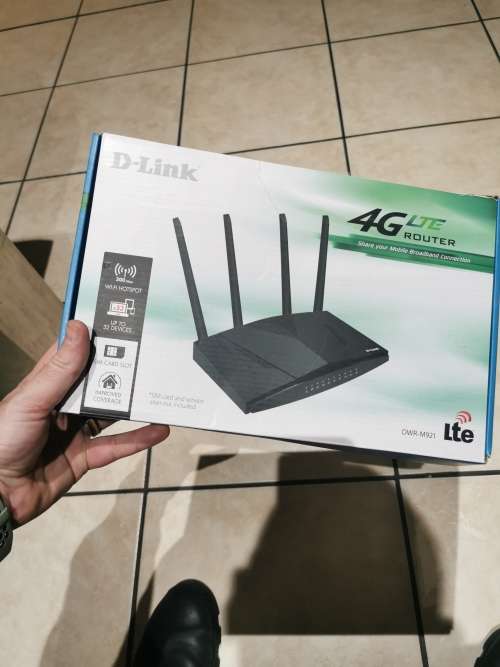 D-Link DWR-M921 4G N300 LTE Wireless Router
