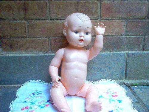 PLASTIC DOLL OK KADER B 3520 HONG KONG