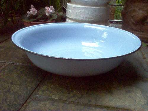 LARGE ENAMEL BASIN, BLUE WITH BLACK TRIM