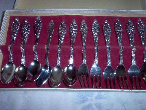 ELWEZETTA CHROME PLATED TEASPOONS AND FORKS.