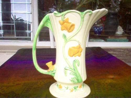 SHORTER WARE DAFFODIL JUG