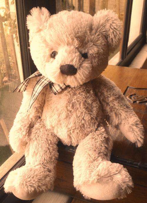 Russ Berrie - Kolina! Collectable bear. Item no: 34047. Rare Find!