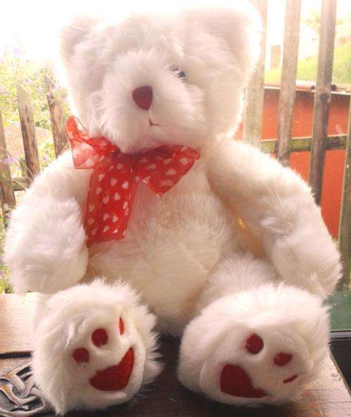 Russ Berrie Heart Paws Plush Bear - Heartley. Beautiful and Very Soft!