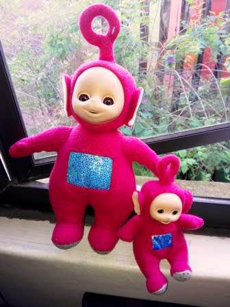 2 x Vintage Red Teletubbies Po.