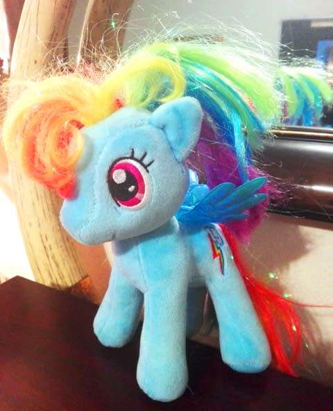 My Little Pony.  TY Beanie Baby.  Rainbow Dash  (Sparkly Hair Strands)