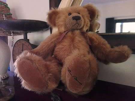 Russ Berrie - Legacy!  A Rare Limited Edition Signature Bear.  Item no: 91225.