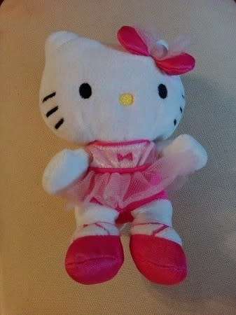 Hello Kitty Ballerina Beanie Baby.  Plush Toy Doll!  18cm.