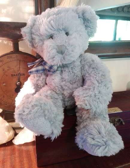 Russ Berrie - Stormy Bear!  Beautiful Handmade Bears from the Past!  Item 4406.