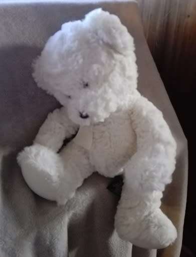 Russ Berrie - Eileen! Beautiful Rare Bear from the Past. Item 35738.