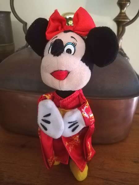 Minnie Mouse finger puppet - Disneyland Paris/McDonalds Happy Meal Japanese Character! 2000.