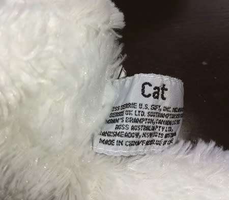 Snug-A-Luvs White Cat by Russ Berrie. 25cm.