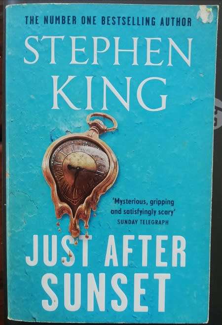Just After Sunset by Stephen King. 13 Beautifully Turned Dark Tales!