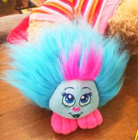 Shnooks Shazam a plush Troll Toy with Pink & Turquoise Hair!  18cm.