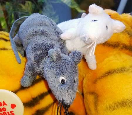 Ratitole and Rotitole! Have loads of fun with these 2x small plush mice. 15cm.