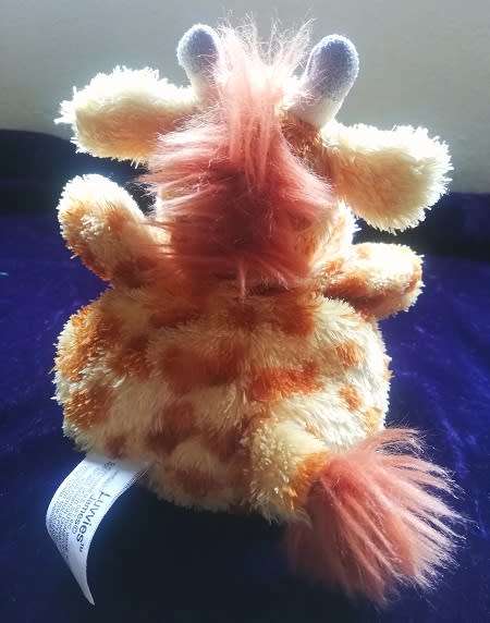 Russ Berrie Luvvies Soft Bean Bag Toy.  James the Giraffe.