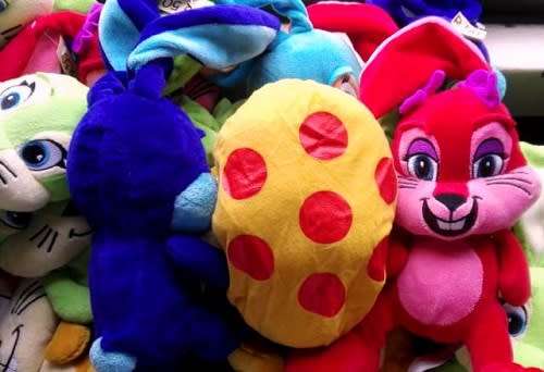Lotty Red Easter bunny/egg - Migros Frey`s beautiful soft toy.