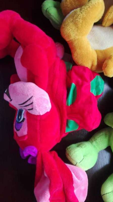 Lotty Red Easter bunny/egg - Migros Frey`s beautiful soft toy.