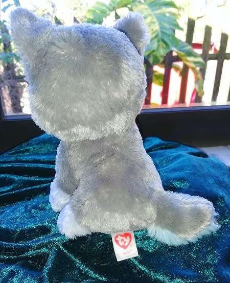 Ty Beanie Boos Slush the Husky - (Glitter eye color).